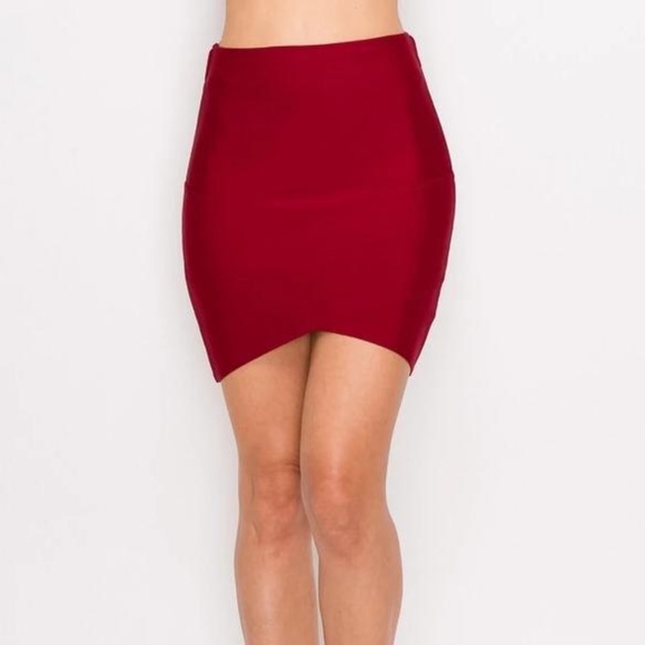 NWT Red Bodycon Miniskirt - Picture 2 of 15